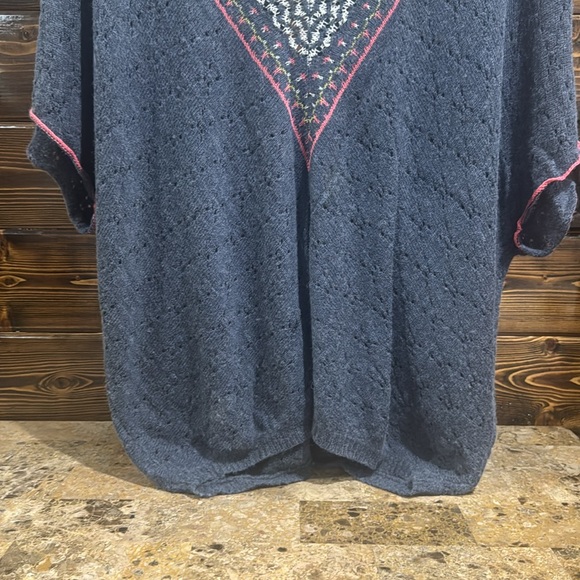 Free People Top - Picture 3 of 12